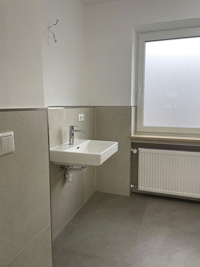 Prenájom bytu 4-izbový 110 m², Ahornring 17, Taufkirchen, Bavorsko Prenájom bytu 4-izbový 110 m², Ahornring 17, Taufkirchen, Bavorsko