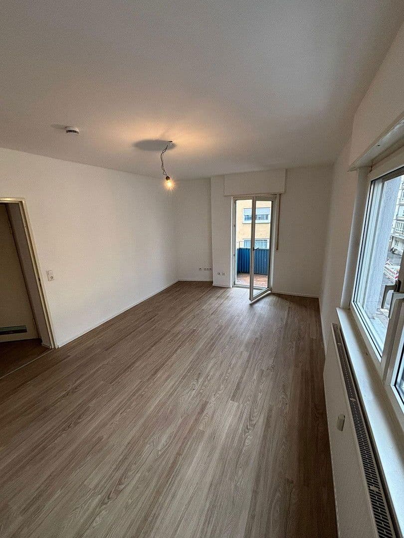 Prenájom bytu 1-izbový 39 m², Mannheim, Bádensko-Wurttembersko Prenájom bytu 1-izbový 39 m², Mannheim, Bádensko-Wurttembersko