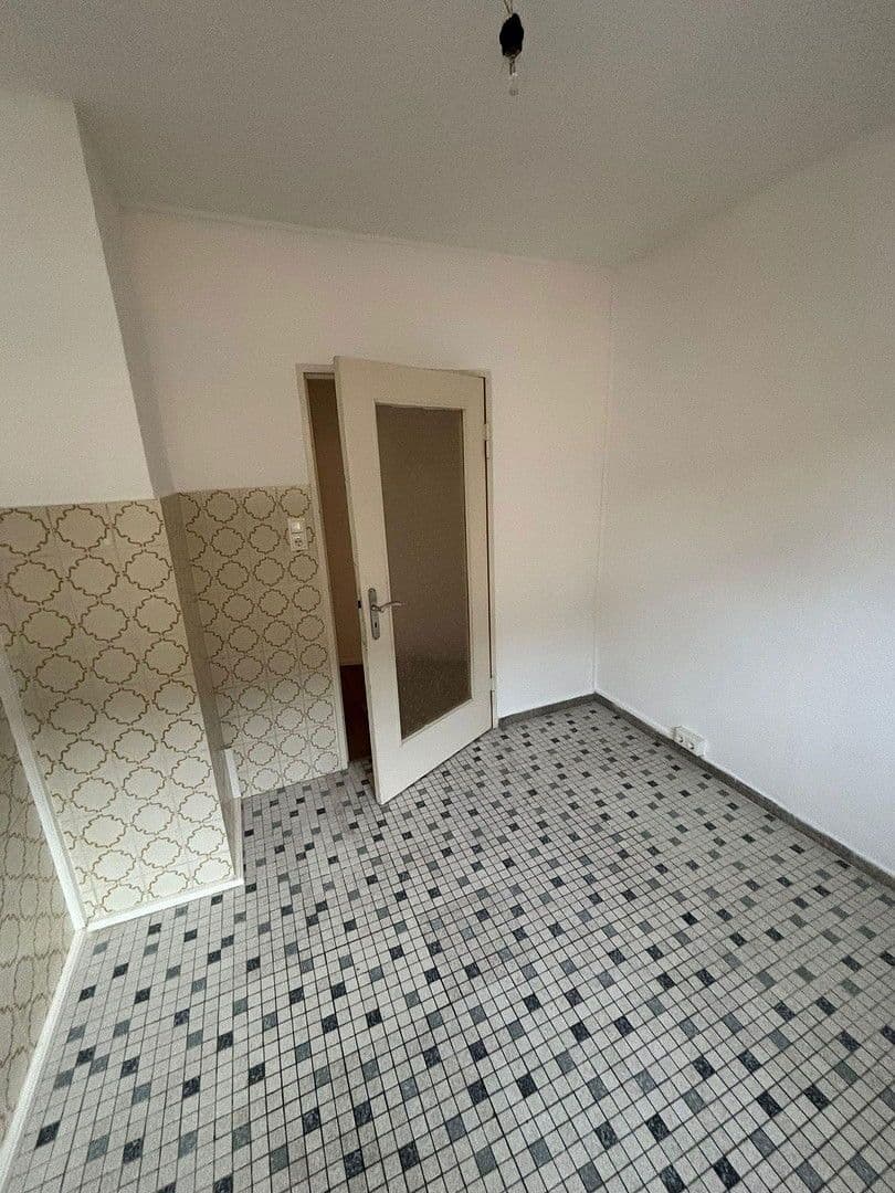 Prenájom bytu 1-izbový 39 m², Mannheim, Bádensko-Wurttembersko Prenájom bytu 1-izbový 39 m², Mannheim, Bádensko-Wurttembersko