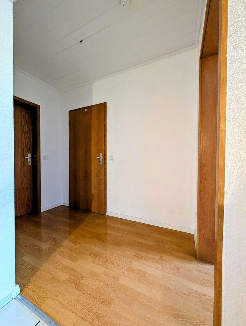 Prenájom bytu 3-izbový 99 m², Büttelborn, Hesensko Prenájom bytu 3-izbový 99 m², Büttelborn, Hesensko