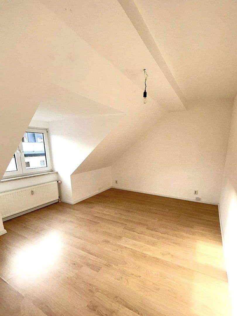 Prenájom bytu 3-izbový 118 m², Breiter Weg 226, Magdeburg, Sasko-Anhaltsko Prenájom bytu 3-izbový 118 m², Breiter Weg 226, Magdeburg, Sasko-Anhaltsko