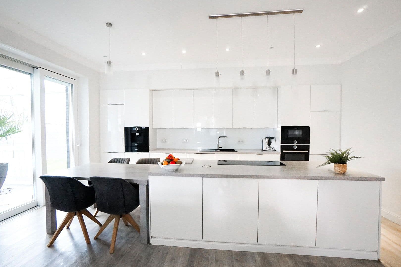 Predaj domu 280 m², pozemek 685 m², Löningen, Dolné Sasko Predaj domu 280 m², pozemek 685 m², Löningen, Dolné Sasko