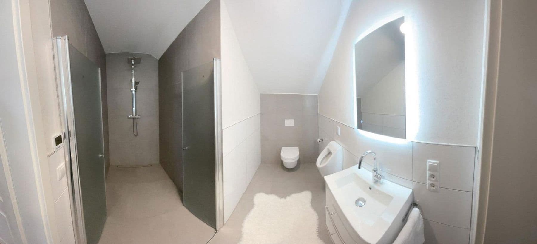 Predaj domu 280 m², pozemek 685 m², Löningen, Dolné Sasko Predaj domu 280 m², pozemek 685 m², Löningen, Dolné Sasko