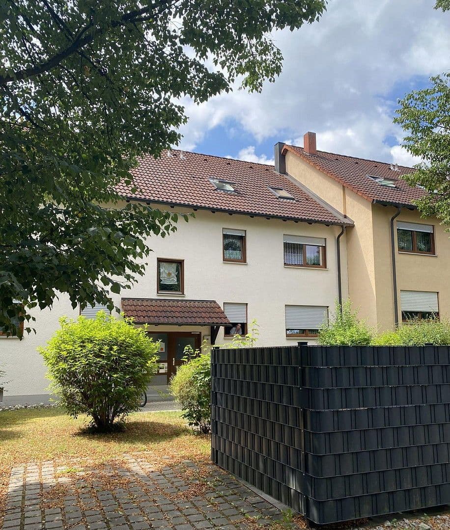 Prenájom bytu 1-izbový 41 m², Berg b.Neumarkt i.d.OPf., Bavorsko Prenájom bytu 1-izbový 41 m², Berg b.Neumarkt i.d.OPf., Bavorsko