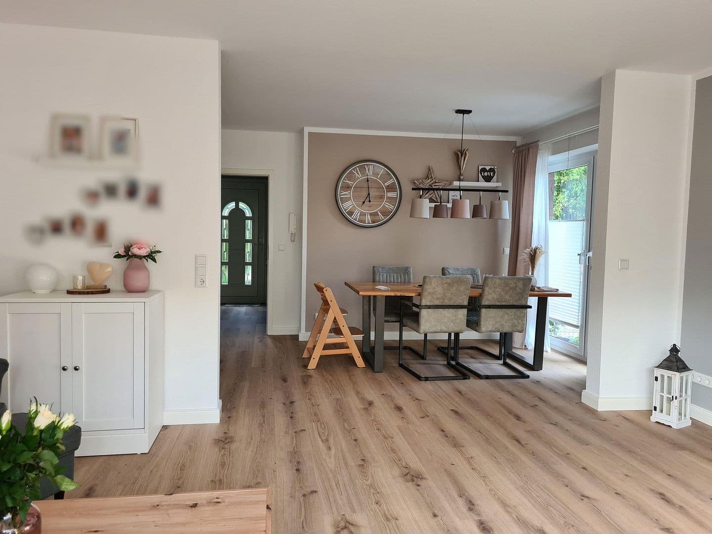 Predaj domu 100 m², pozemek 250 m², Rosengarten, Dolné Sasko Predaj domu 100 m², pozemek 250 m², Rosengarten, Dolné Sasko