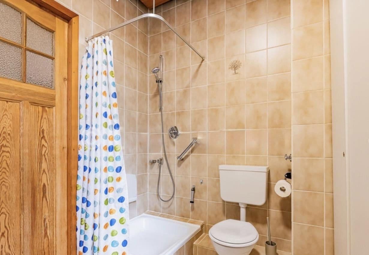 Prenájom bytu 5-izbový 120 m², Hamburg, Hamburg Prenájom bytu 5-izbový 120 m², Hamburg, Hamburg