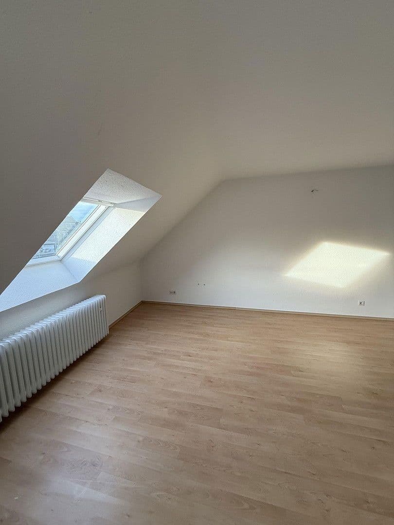 Prenájom bytu 2-izbový 64 m², Erftstraße 44, Neuss, Severné Porýnie - Westfálsko Prenájom bytu 2-izbový 64 m², Erftstraße 44, Neuss, Severné Porýnie - Westfálsko