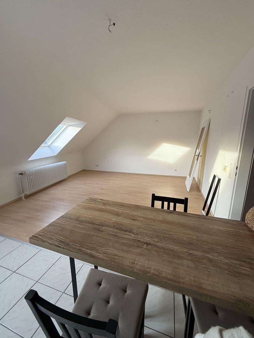 Prenájom bytu 2-izbový 64 m², Erftstraße 44, Neuss, Severné Porýnie - Westfálsko Prenájom bytu 2-izbový 64 m², Erftstraße 44, Neuss, Severné Porýnie - Westfálsko