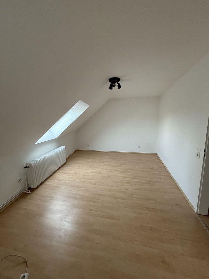 Prenájom bytu 2-izbový 64 m², Erftstraße 44, Neuss, Severné Porýnie - Westfálsko Prenájom bytu 2-izbový 64 m², Erftstraße 44, Neuss, Severné Porýnie - Westfálsko
