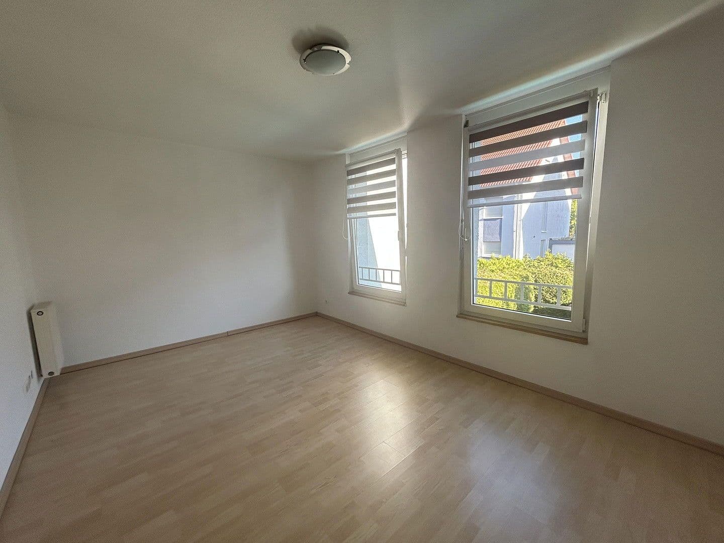 Prenájom domu 141 m², pozemek 160 m², Kaiserslautern, Porýnie-Falcko Prenájom domu 141 m², pozemek 160 m², Kaiserslautern, Porýnie-Falcko