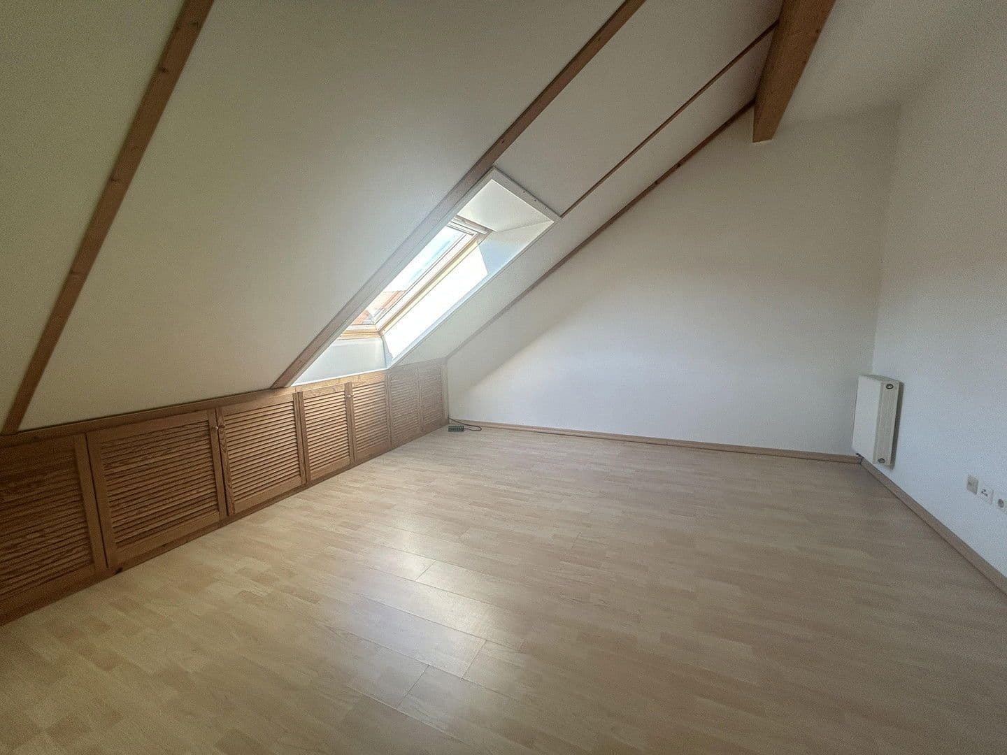 Prenájom domu 141 m², pozemek 160 m², Kaiserslautern, Porýnie-Falcko Prenájom domu 141 m², pozemek 160 m², Kaiserslautern, Porýnie-Falcko