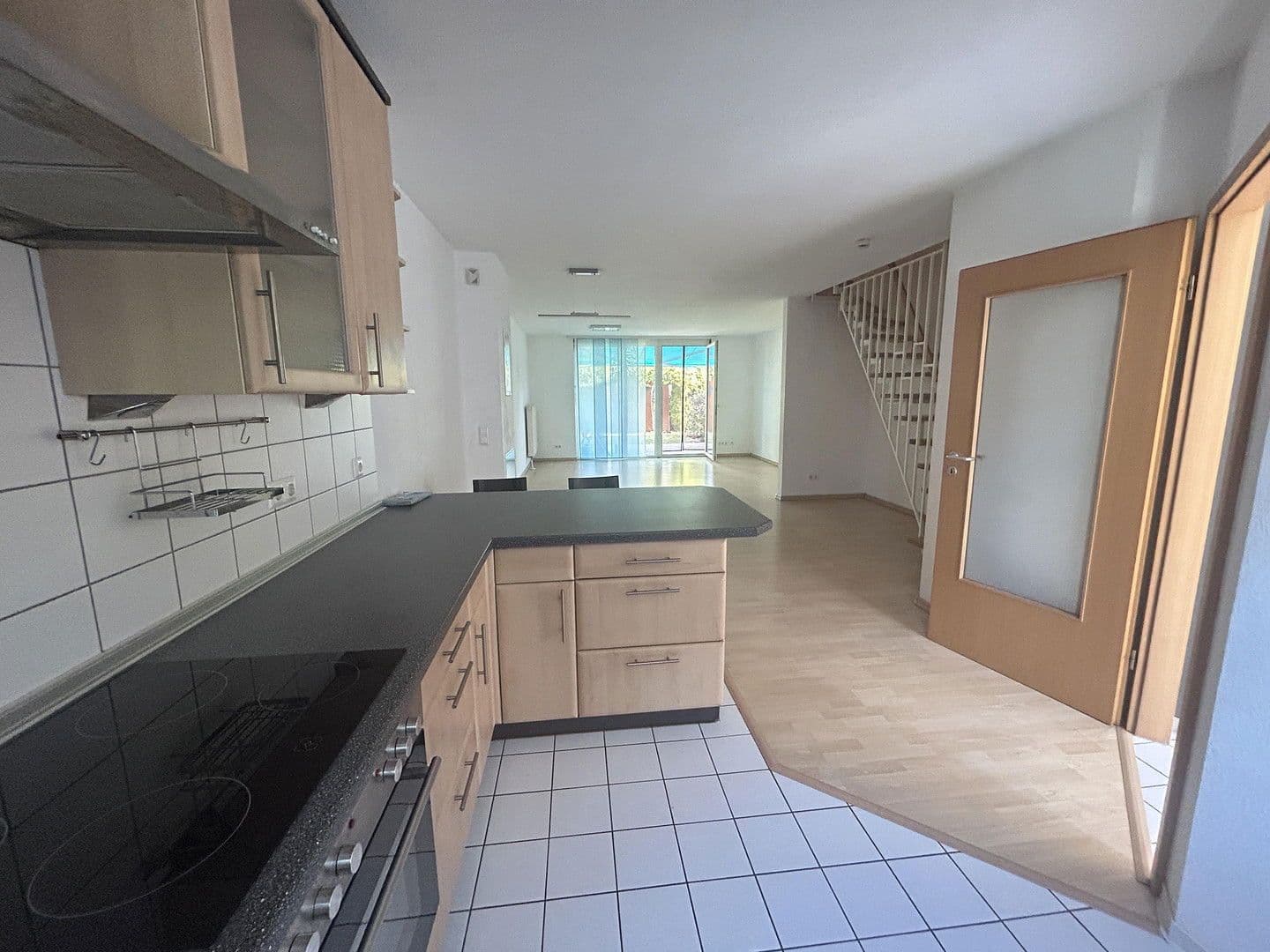 Prenájom domu 141 m², pozemek 160 m², Kaiserslautern, Porýnie-Falcko Prenájom domu 141 m², pozemek 160 m², Kaiserslautern, Porýnie-Falcko