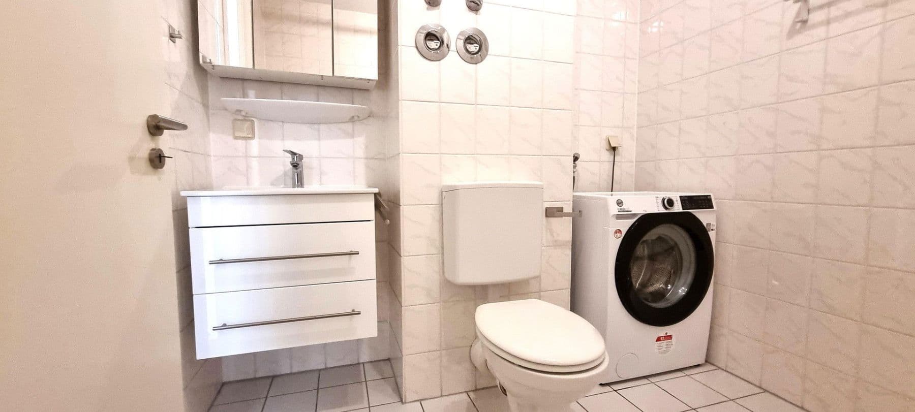 Prenájom bytu 2-izbový 63 m², Brunnenstraße 35/1, Böblingen, Bádensko-Wurttembersko Prenájom bytu 2-izbový 63 m², Brunnenstraße 35/1, Böblingen, Bádensko-Wurttembersko