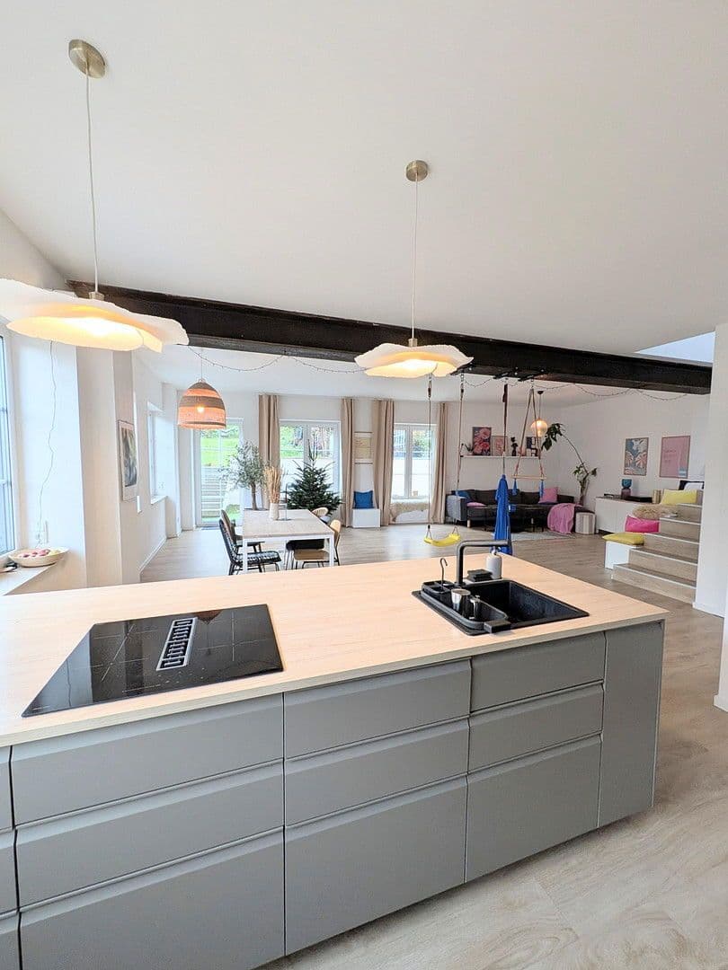 Predaj domu 261 m², pozemek 700 m², Oberfrohnaer Str. 135, Chemnitz, Sasko Predaj domu 261 m², pozemek 700 m², Oberfrohnaer Str. 135, Chemnitz, Sasko