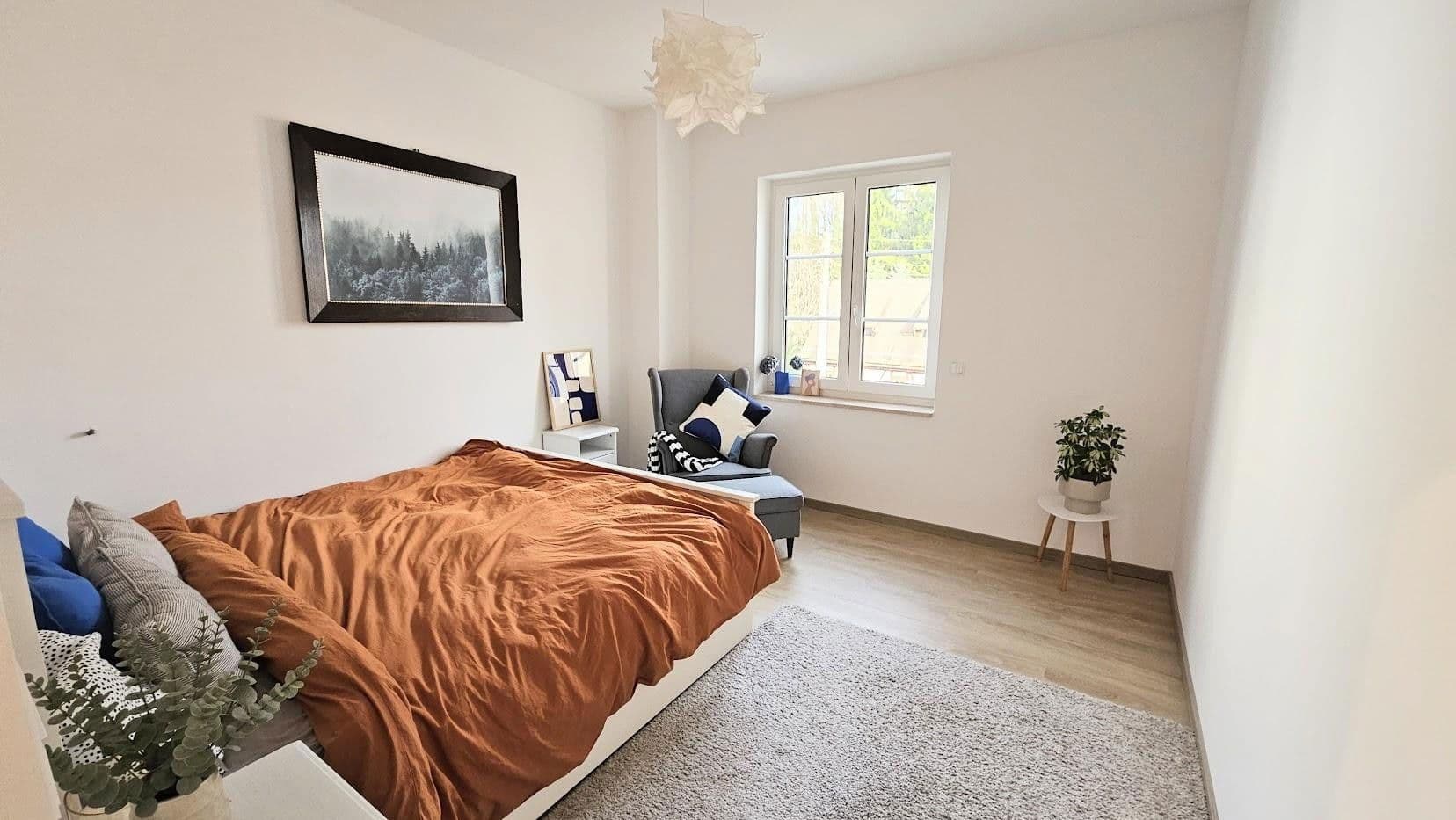 Predaj domu 261 m², pozemek 700 m², Oberfrohnaer Str. 135, Chemnitz, Sasko Predaj domu 261 m², pozemek 700 m², Oberfrohnaer Str. 135, Chemnitz, Sasko