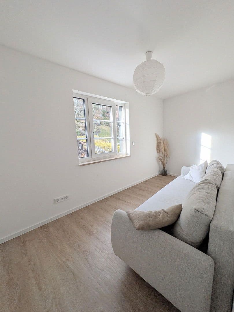 Predaj domu 261 m², pozemek 700 m², Oberfrohnaer Str. 135, Chemnitz, Sasko Predaj domu 261 m², pozemek 700 m², Oberfrohnaer Str. 135, Chemnitz, Sasko