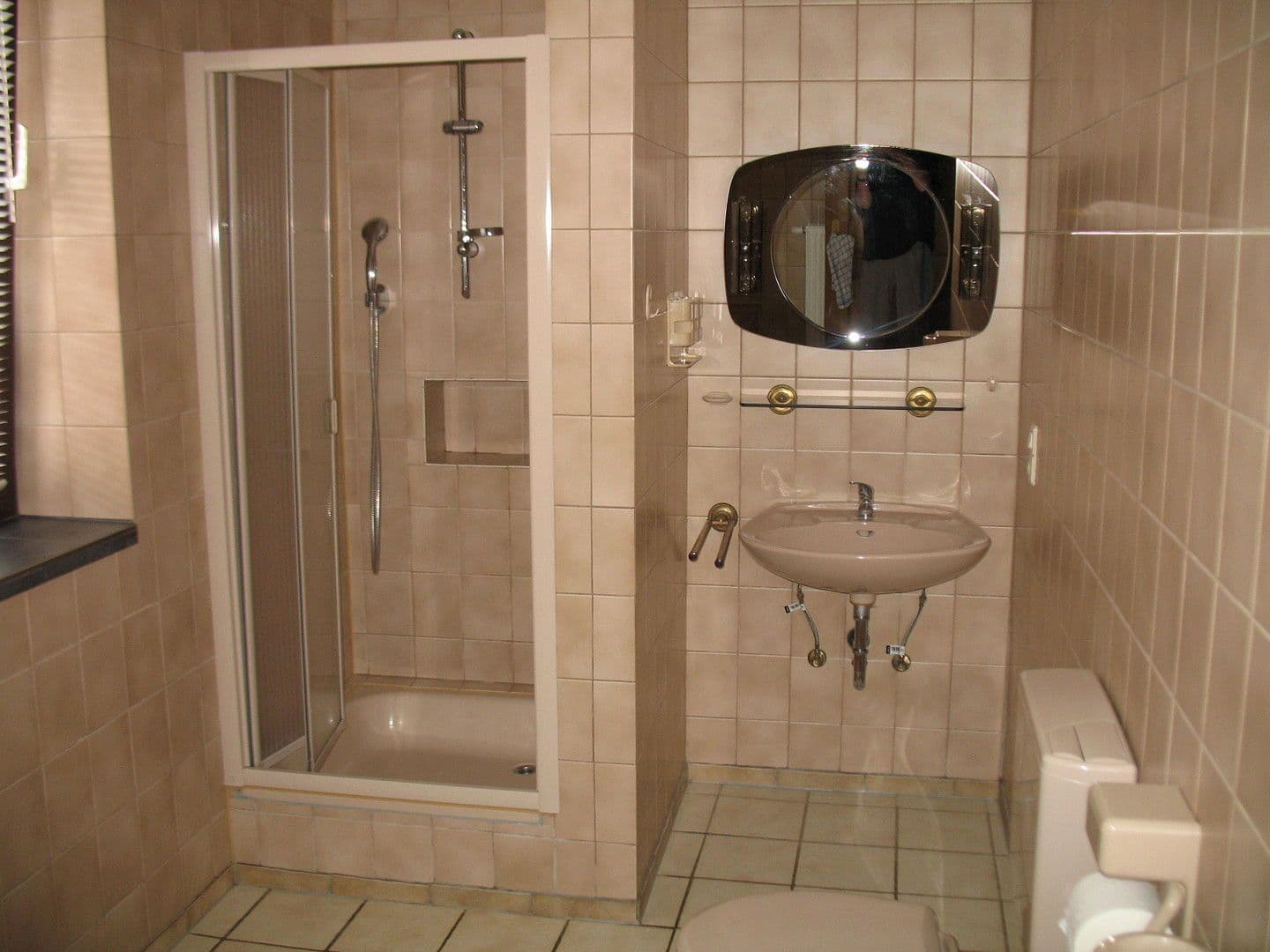 Prenájom bytu 5-izbový 174 m², Gänsfelderstraße 14, Zeltingen-Rachtig, Porýnie-Falcko Prenájom bytu 5-izbový 174 m², Gänsfelderstraße 14, Zeltingen-Rachtig, Porýnie-Falcko