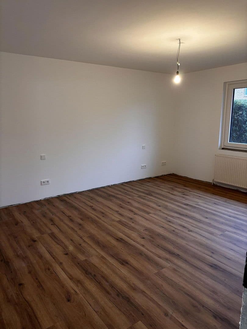 Prenájom domu 180 m², pozemek 811 m², Rellingen, Šlezvicko-Holštajnsko Prenájom domu 180 m², pozemek 811 m², Rellingen, Šlezvicko-Holštajnsko