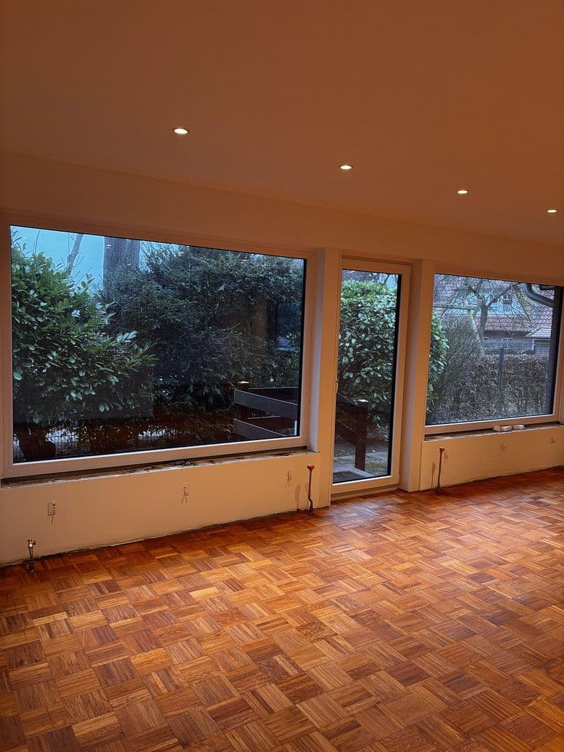 Prenájom domu 180 m², pozemek 811 m², Rellingen, Šlezvicko-Holštajnsko Prenájom domu 180 m², pozemek 811 m², Rellingen, Šlezvicko-Holštajnsko