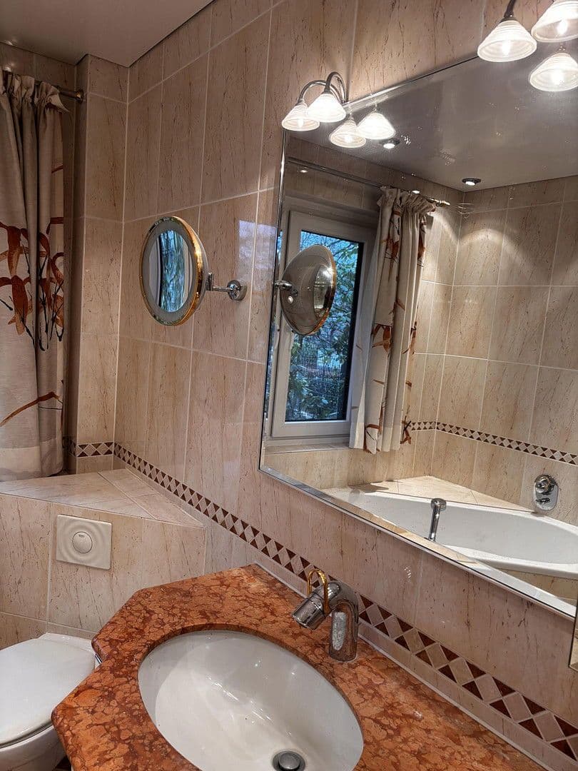 Prenájom domu 180 m², pozemek 811 m², Rellingen, Šlezvicko-Holštajnsko Prenájom domu 180 m², pozemek 811 m², Rellingen, Šlezvicko-Holštajnsko