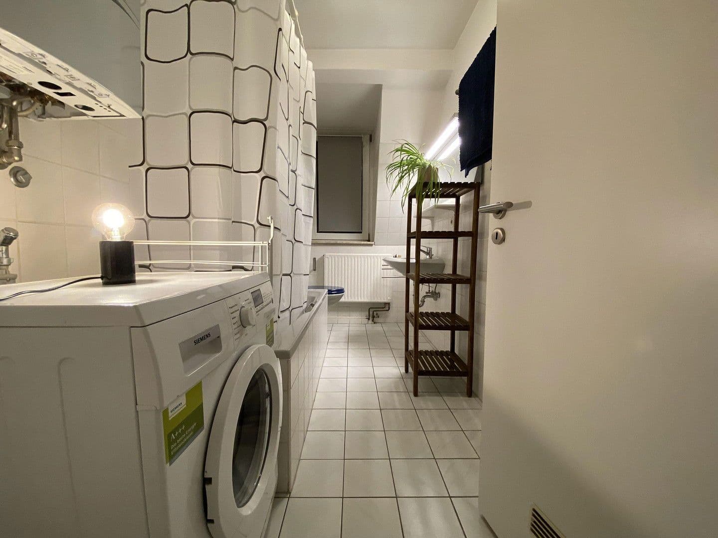 Prenájom bytu 4-izbový 75 m², Nürnberg, Bavorsko Prenájom bytu 4-izbový 75 m², Nürnberg, Bavorsko