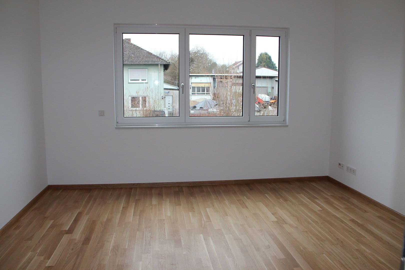 Prenájom domu 122 m², pozemek 150 m², Wiesbaden (Künstlerviertel), Hesensko Prenájom domu 122 m², pozemek 150 m², Wiesbaden (Künstlerviertel), Hesensko