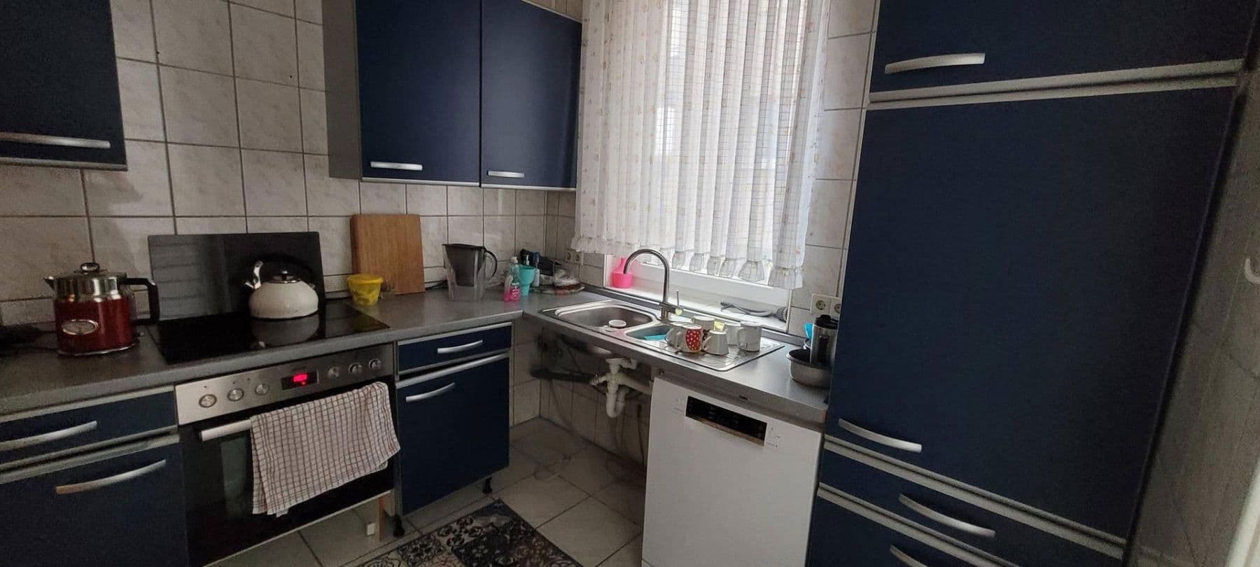 Prenájom bytu 3-izbový 84 m², Stuttgart, Bádensko-Wurttembersko Prenájom bytu 3-izbový 84 m², Stuttgart, Bádensko-Wurttembersko