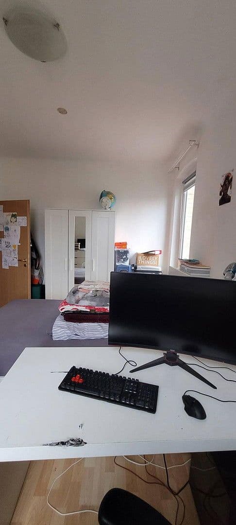 Prenájom bytu 3-izbový 84 m², Stuttgart, Bádensko-Wurttembersko Prenájom bytu 3-izbový 84 m², Stuttgart, Bádensko-Wurttembersko