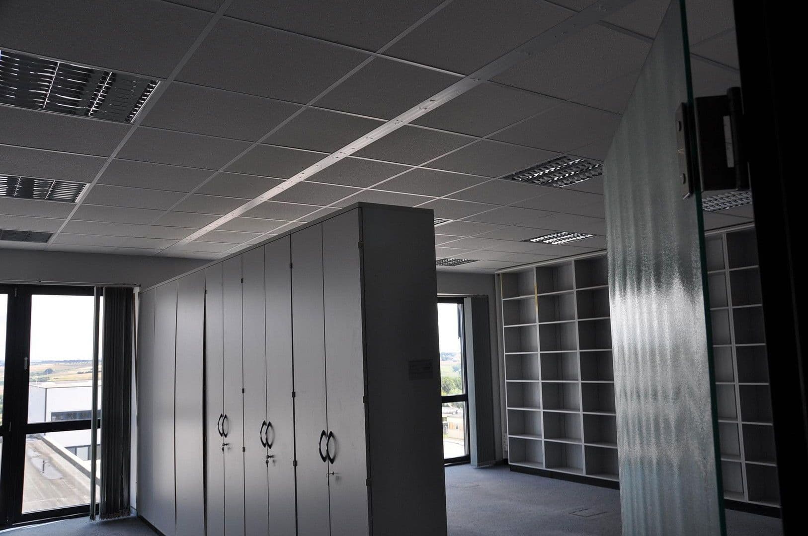 Prenájom kancelárie 427 m², Vor den Eichen 6, Elz, Hesensko Prenájom kancelárie 427 m², Vor den Eichen 6, Elz, Hesensko