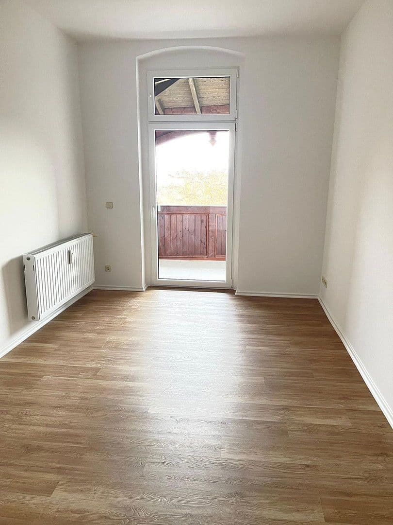 Prenájom bytu 3-izbový 74 m², Schöpfurter Str. 1, Eberswalde, Brandenbursko Prenájom bytu 3-izbový 74 m², Schöpfurter Str. 1, Eberswalde, Brandenbursko