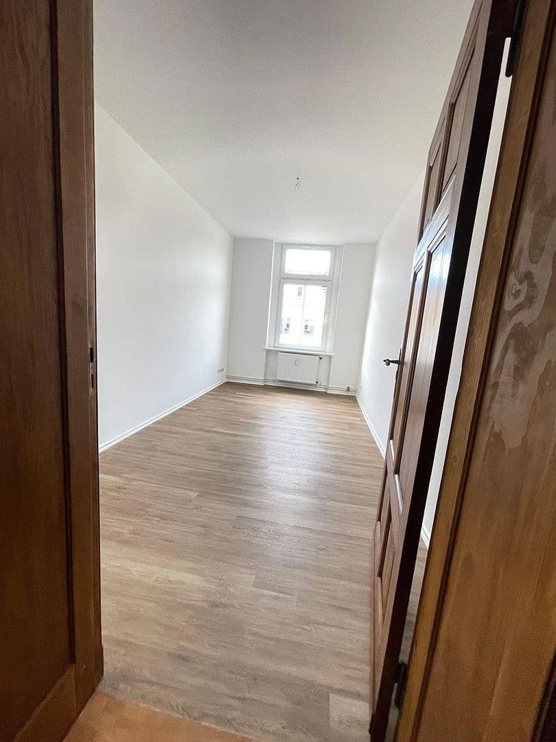 Prenájom bytu 3-izbový 74 m², Schöpfurter Str. 1, Eberswalde, Brandenbursko Prenájom bytu 3-izbový 74 m², Schöpfurter Str. 1, Eberswalde, Brandenbursko