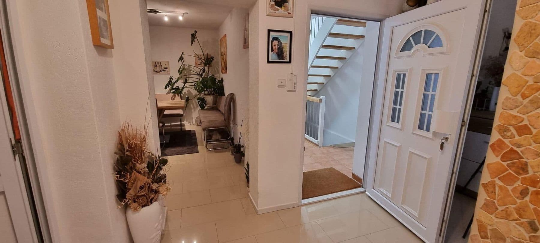 Predaj domu 314 m², pozemek 858 m², Raubling, Bavorsko Predaj domu 314 m², pozemek 858 m², Raubling, Bavorsko