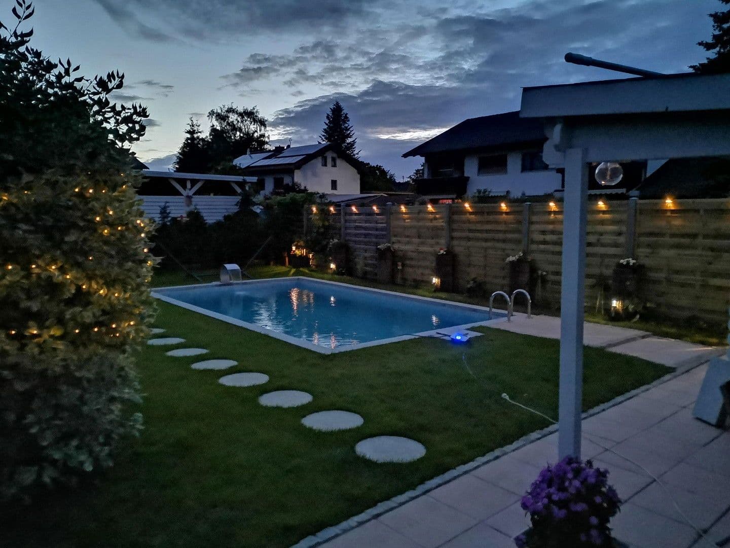 Predaj domu 314 m², pozemek 858 m², Raubling, Bavorsko Predaj domu 314 m², pozemek 858 m², Raubling, Bavorsko