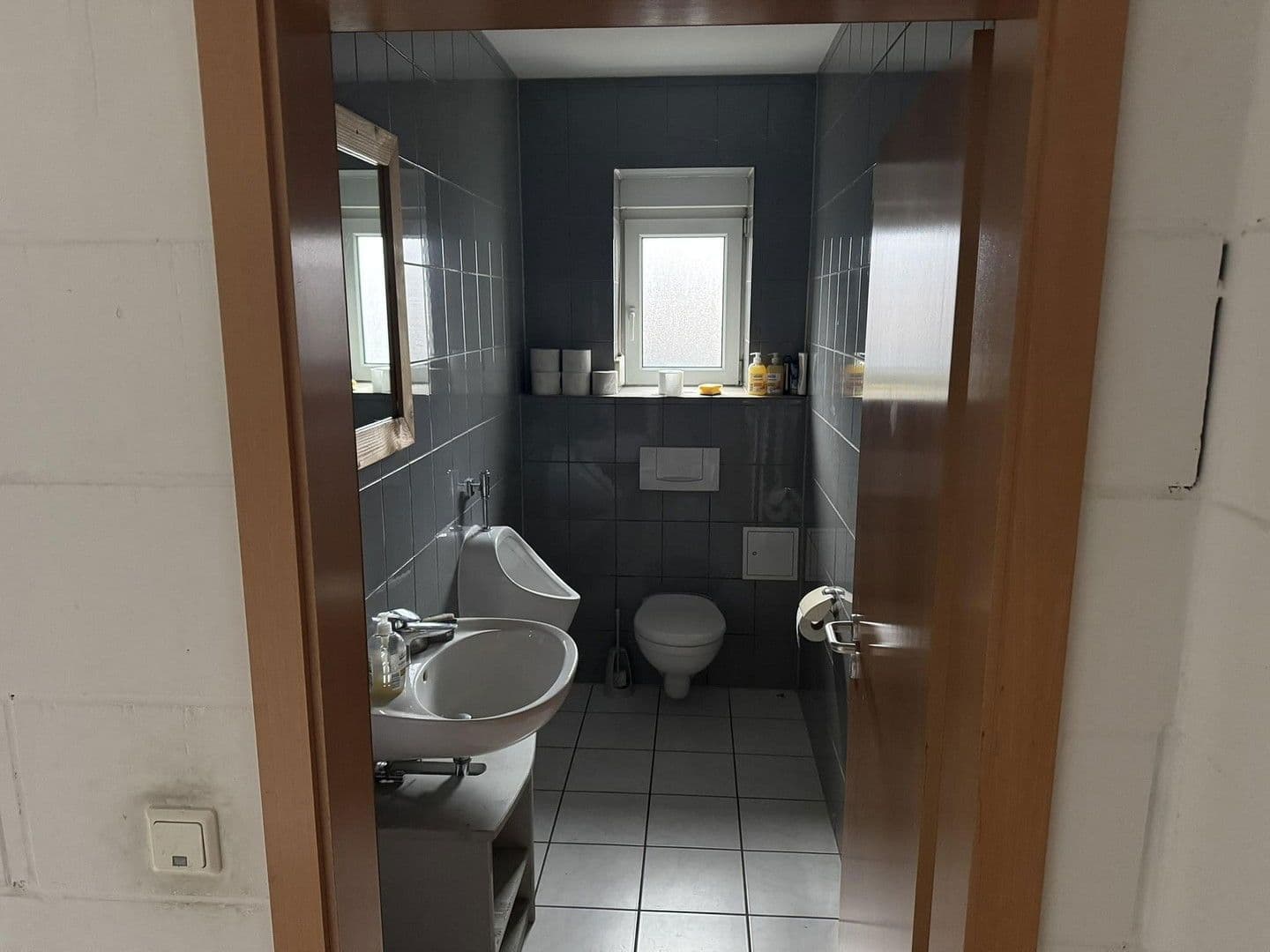 Predaj nebytového priestoru 2.473 m², Kaiserslautern, Porýnie-Falcko Predaj nebytového priestoru 2.473 m², Kaiserslautern, Porýnie-Falcko