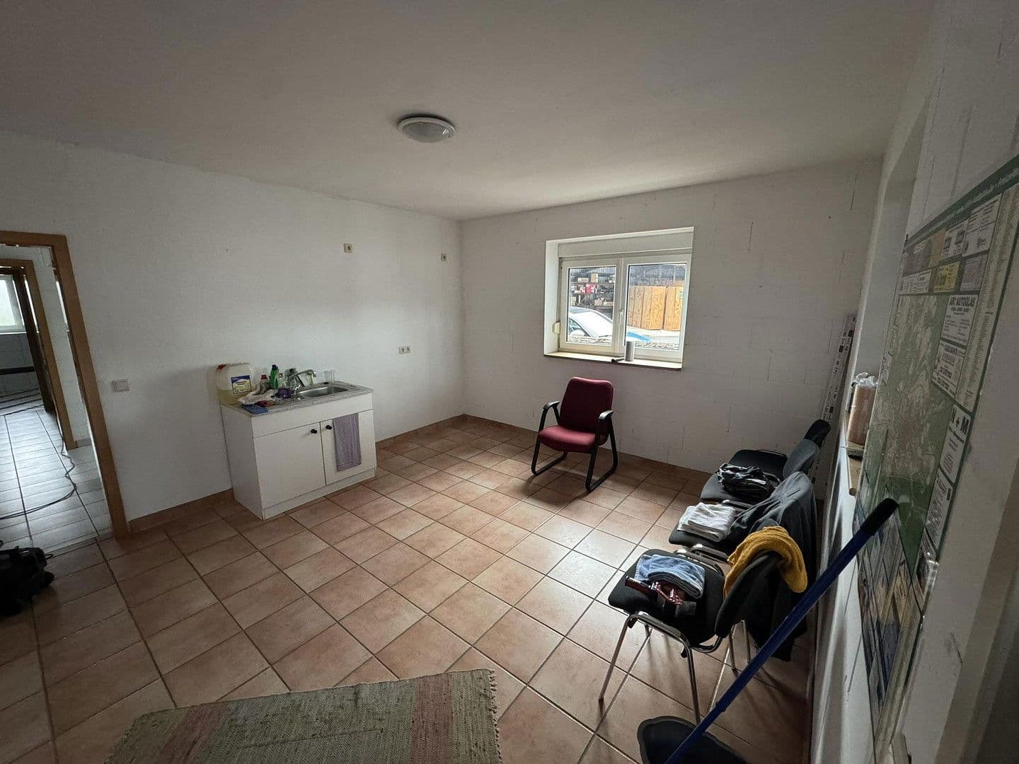 Predaj nebytového priestoru 2.473 m², Kaiserslautern, Porýnie-Falcko Predaj nebytového priestoru 2.473 m², Kaiserslautern, Porýnie-Falcko