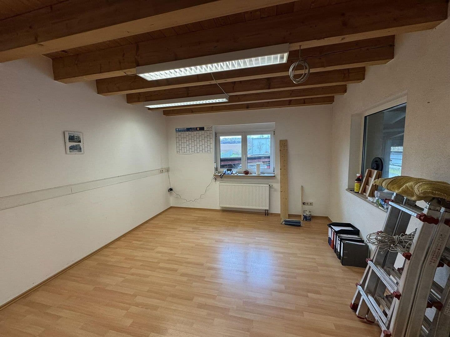 Predaj nebytového priestoru 2.473 m², Kaiserslautern, Porýnie-Falcko Predaj nebytového priestoru 2.473 m², Kaiserslautern, Porýnie-Falcko