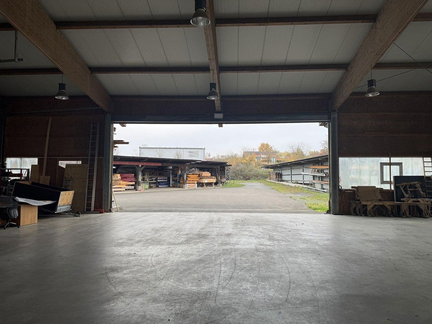 Predaj nebytového priestoru 2.473 m², Kaiserslautern, Porýnie-Falcko Predaj nebytového priestoru 2.473 m², Kaiserslautern, Porýnie-Falcko