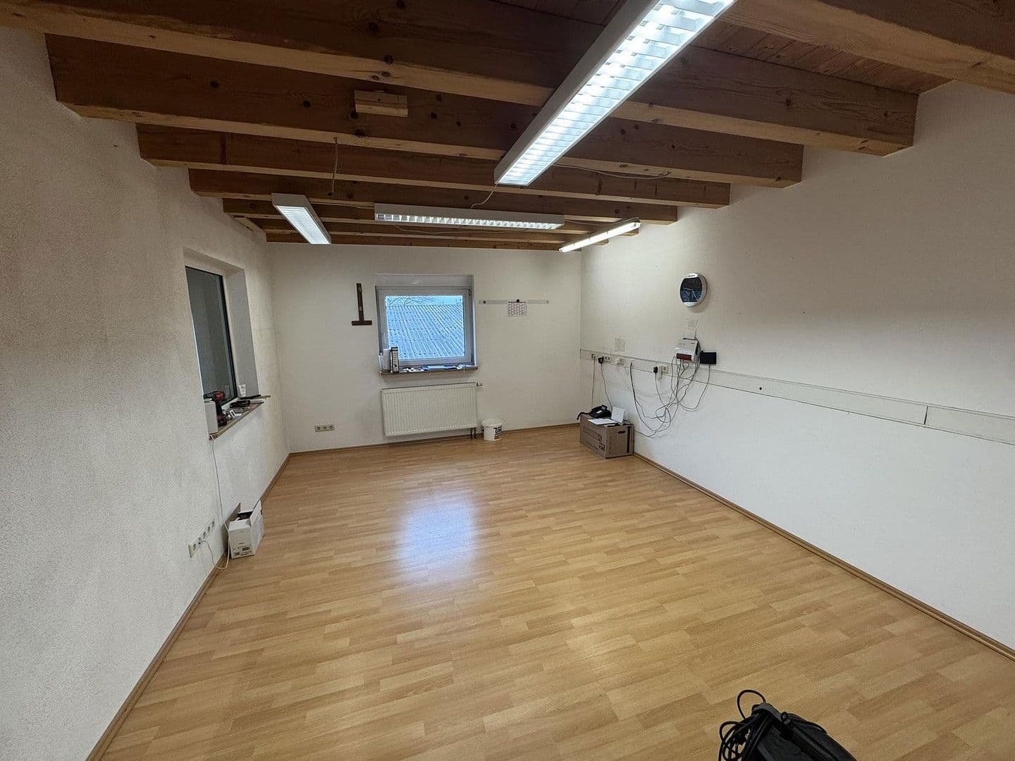 Predaj nebytového priestoru 2.473 m², Kaiserslautern, Porýnie-Falcko Predaj nebytového priestoru 2.473 m², Kaiserslautern, Porýnie-Falcko