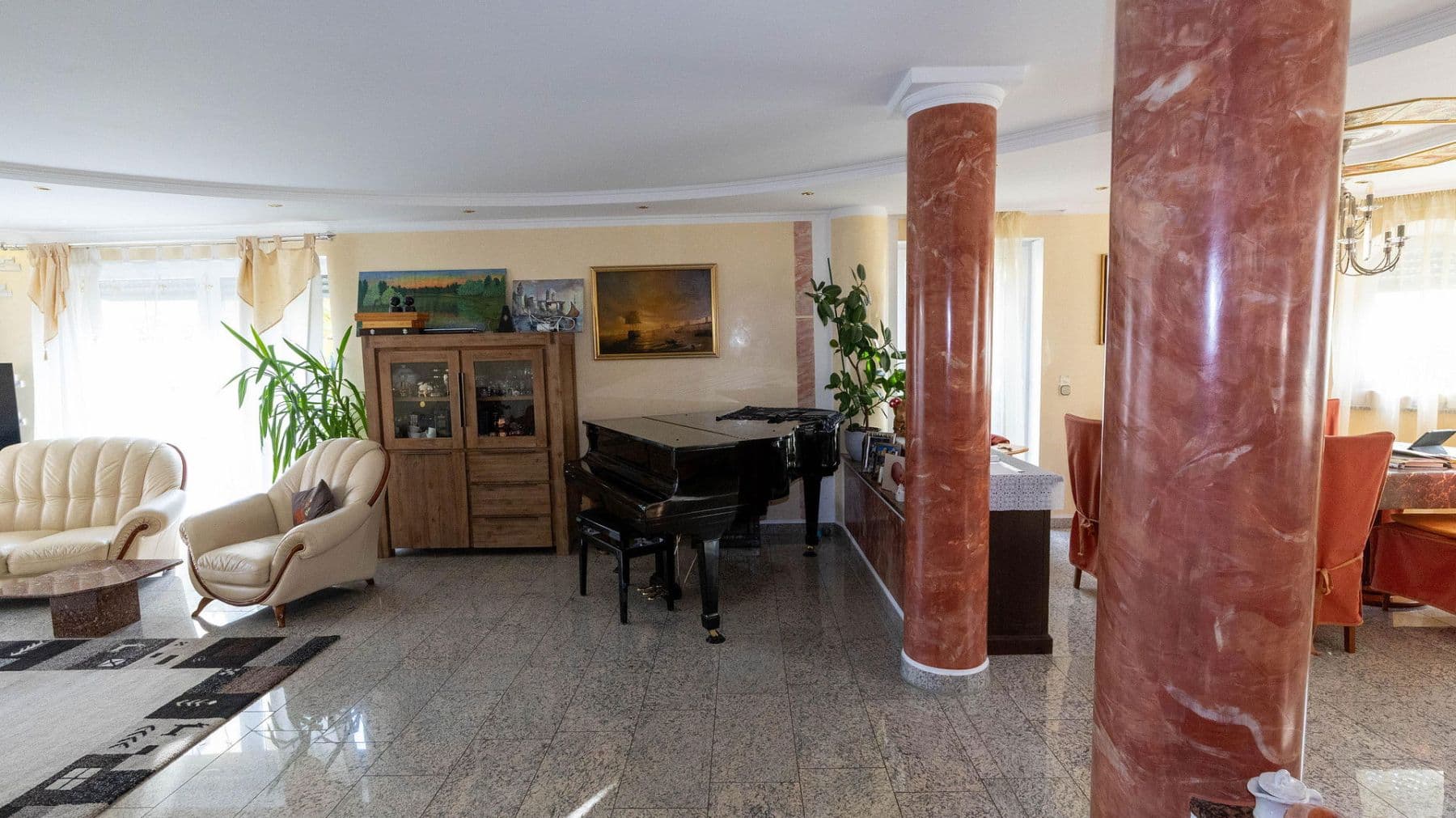 Predaj domu 280 m², pozemek 389 m², Kissing, Bavorsko Predaj domu 280 m², pozemek 389 m², Kissing, Bavorsko