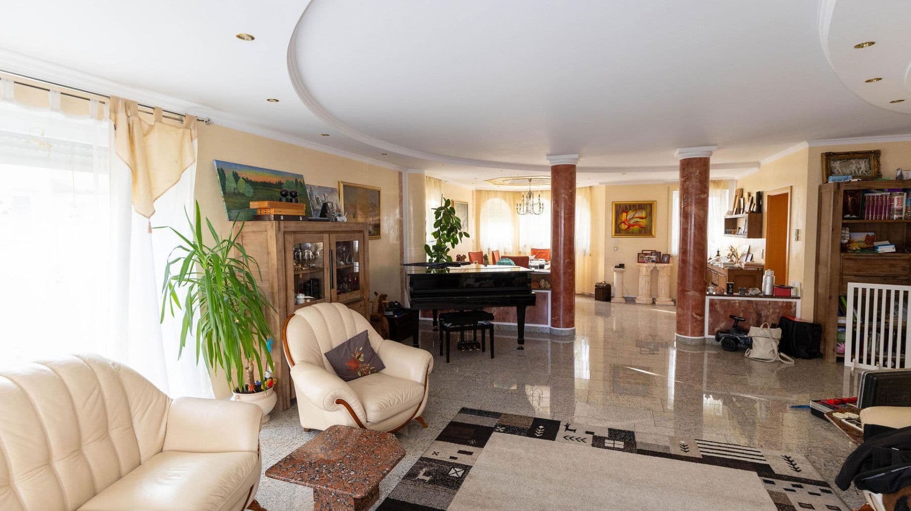 Predaj domu 280 m², pozemek 389 m², Kissing, Bavorsko Predaj domu 280 m², pozemek 389 m², Kissing, Bavorsko