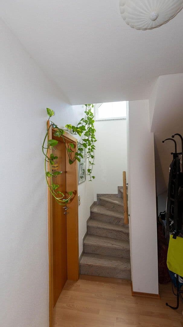 Predaj domu 280 m², pozemek 389 m², Kissing, Bavorsko Predaj domu 280 m², pozemek 389 m², Kissing, Bavorsko