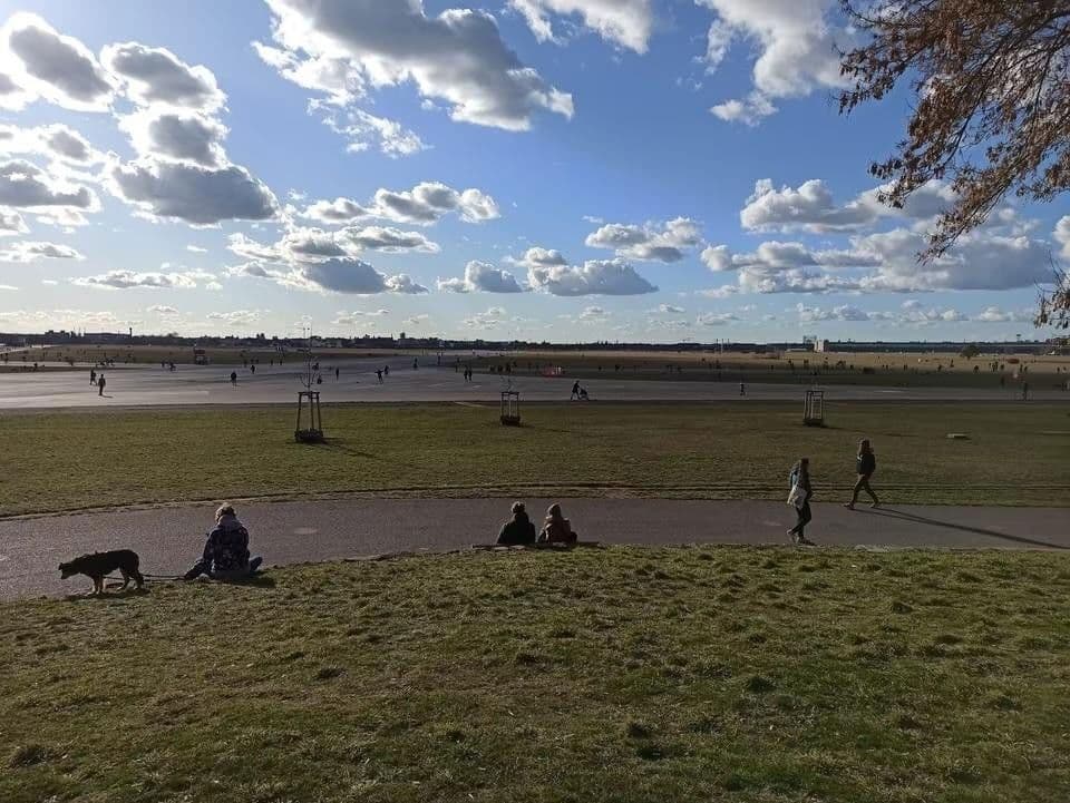 Predaj bytu 6-izbový 160 m², Emser Str. 76, Berlin, Berlín Predaj bytu 6-izbový 160 m², Emser Str. 76, Berlin, Berlín