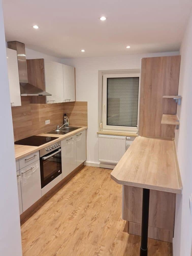 Prenájom bytu 3-izbový 67 m², Breslauer Str. 20, Ansbach, Bavorsko Prenájom bytu 3-izbový 67 m², Breslauer Str. 20, Ansbach, Bavorsko