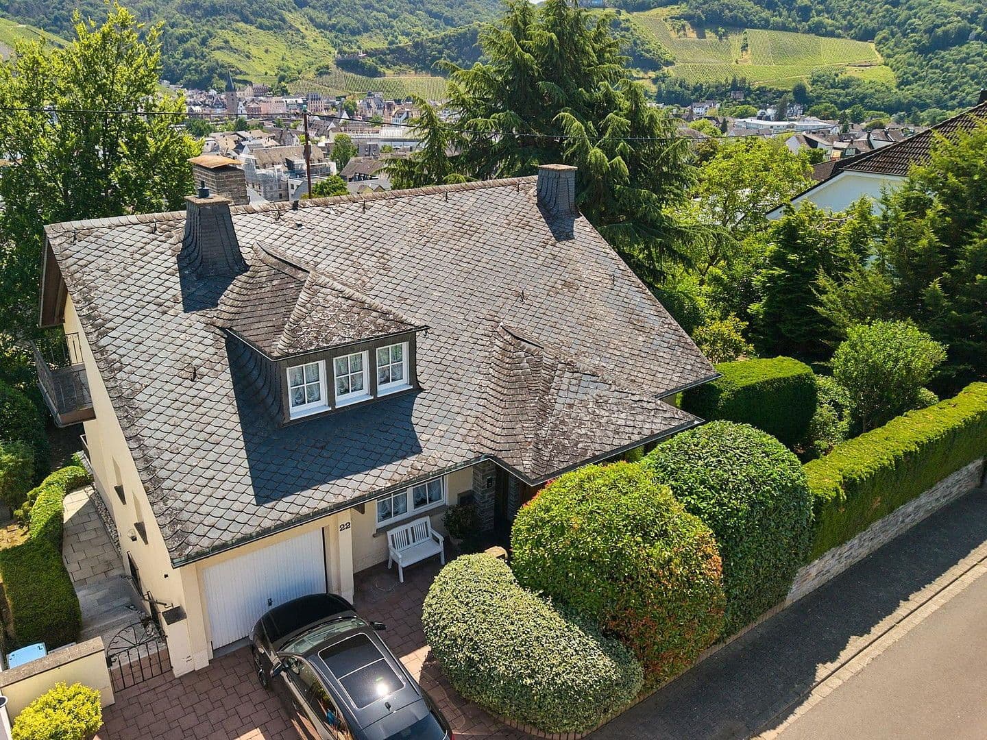 Predaj domu 316 m², pozemek 1.442 m², Bernkastel-Kues, Porýnie-Falcko Predaj domu 316 m², pozemek 1.442 m², Bernkastel-Kues, Porýnie-Falcko