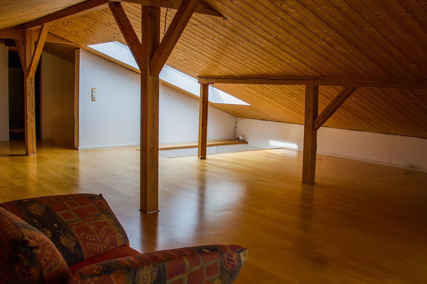 Predaj domu 302 m², pozemek 1.180 m², Nittendorf, Bavorsko Predaj domu 302 m², pozemek 1.180 m², Nittendorf, Bavorsko