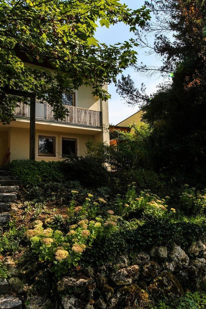 Predaj domu 302 m², pozemek 1.180 m², Nittendorf, Bavorsko Predaj domu 302 m², pozemek 1.180 m², Nittendorf, Bavorsko