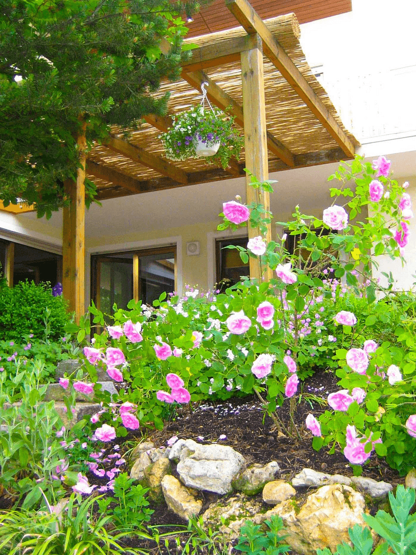 Predaj domu 302 m², pozemek 1.180 m², Nittendorf, Bavorsko Predaj domu 302 m², pozemek 1.180 m², Nittendorf, Bavorsko