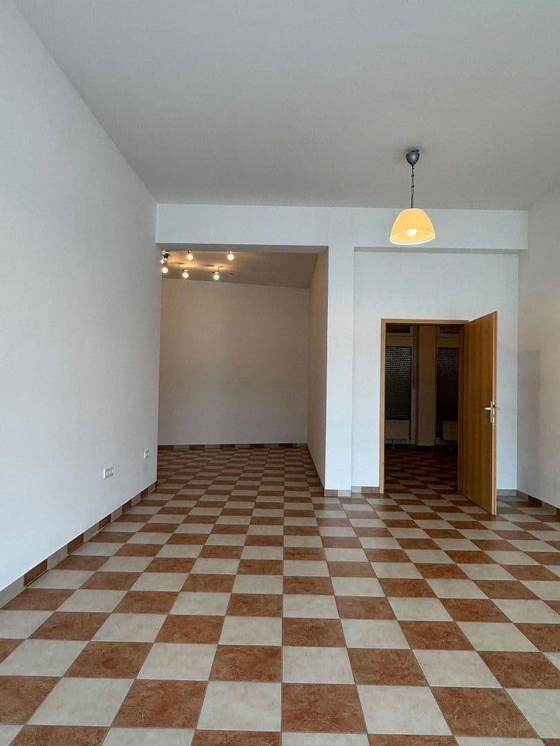 Prenájom nebytového priestoru 76 m², Weiserstraße 28, Salzburg, Salzbursko Prenájom nebytového priestoru 76 m², Weiserstraße 28, Salzburg, Salzbursko