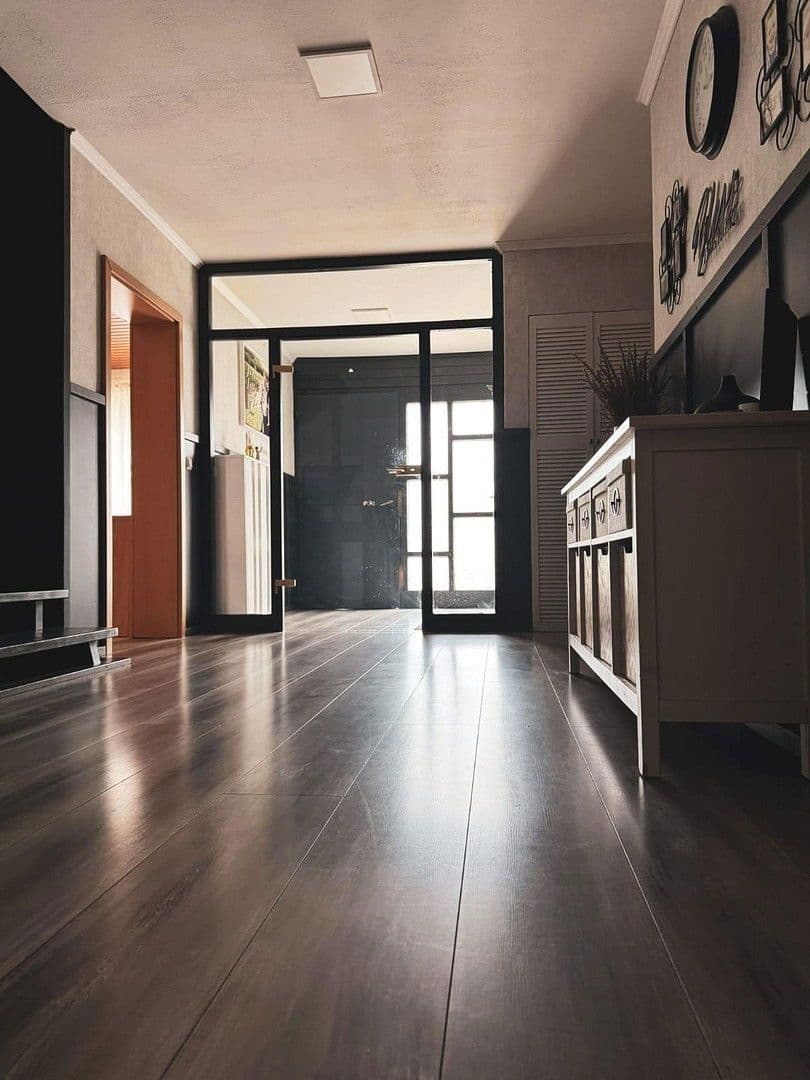 Predaj domu 297 m², pozemek 720 m², Am Mühlhebel 9, Weilerbach, Porýnie-Falcko Predaj domu 297 m², pozemek 720 m², Am Mühlhebel 9, Weilerbach, Porýnie-Falcko