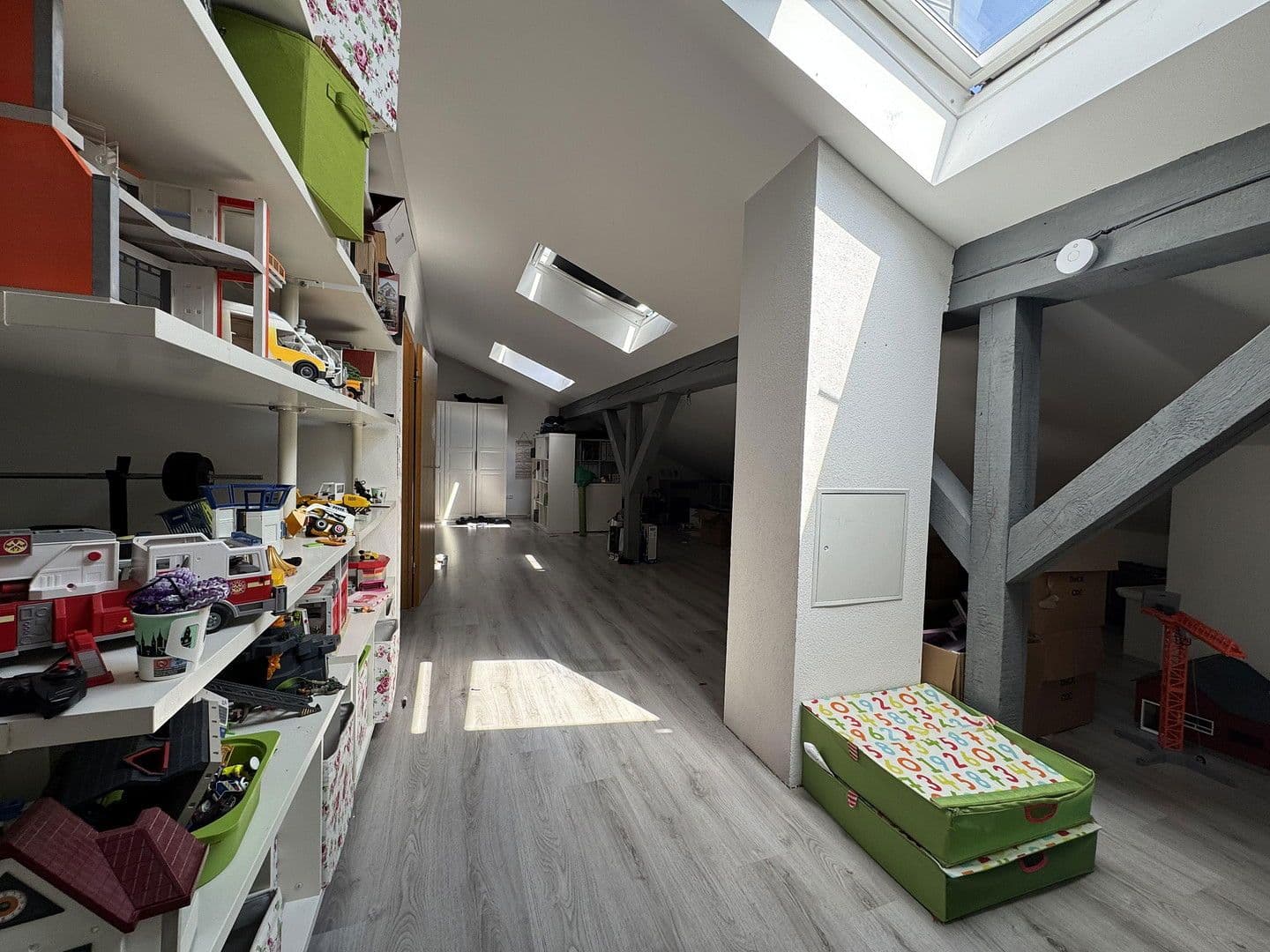 Predaj domu 297 m², pozemek 720 m², Am Mühlhebel 9, Weilerbach, Porýnie-Falcko Predaj domu 297 m², pozemek 720 m², Am Mühlhebel 9, Weilerbach, Porýnie-Falcko